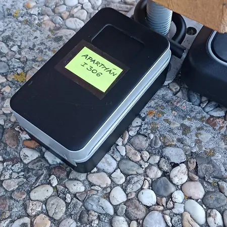 I 306 Διαμέρισμα *